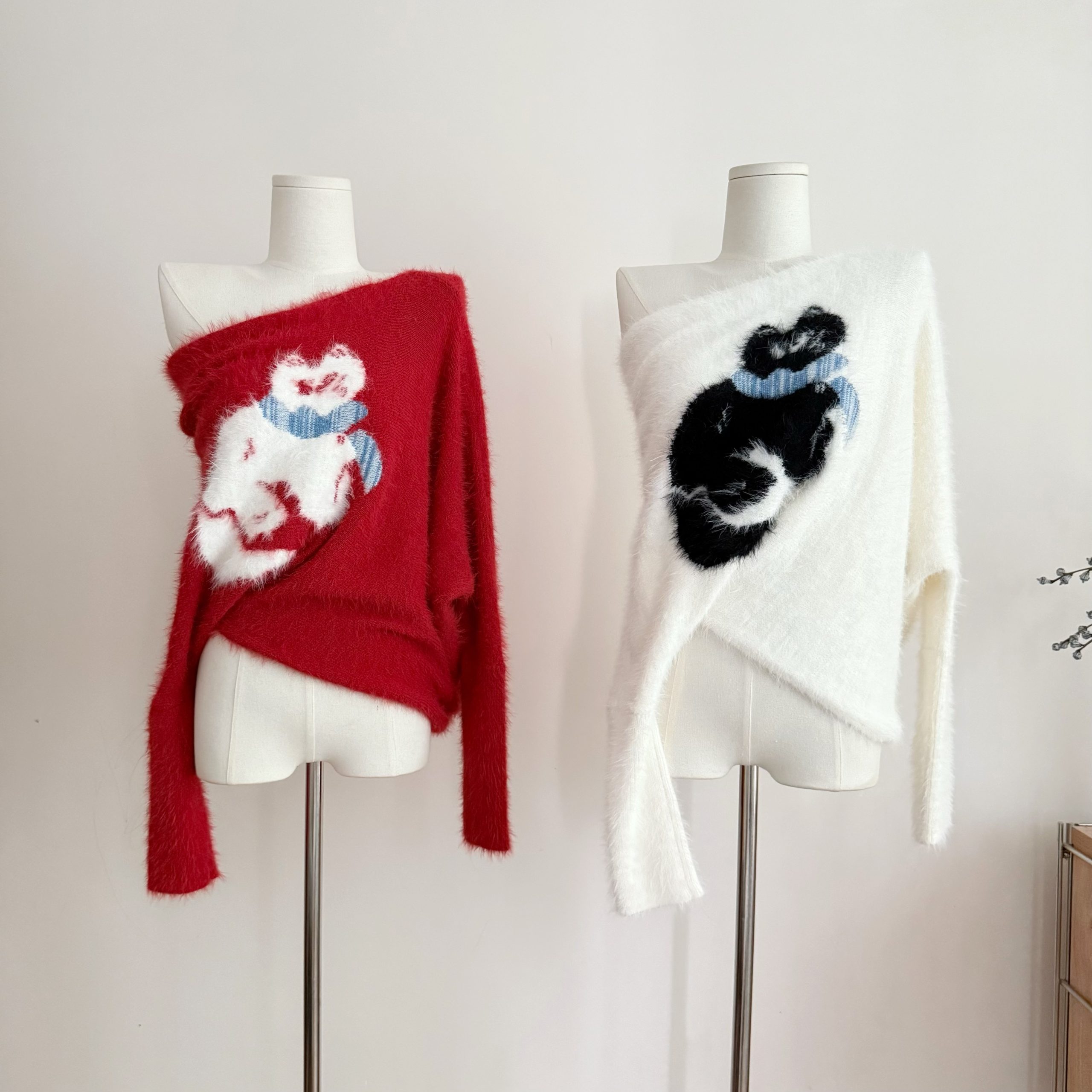 Christmas Cat Off-Shoulder Sweater for Women | Korean Style Faux Mink Asymmetric Knit Top