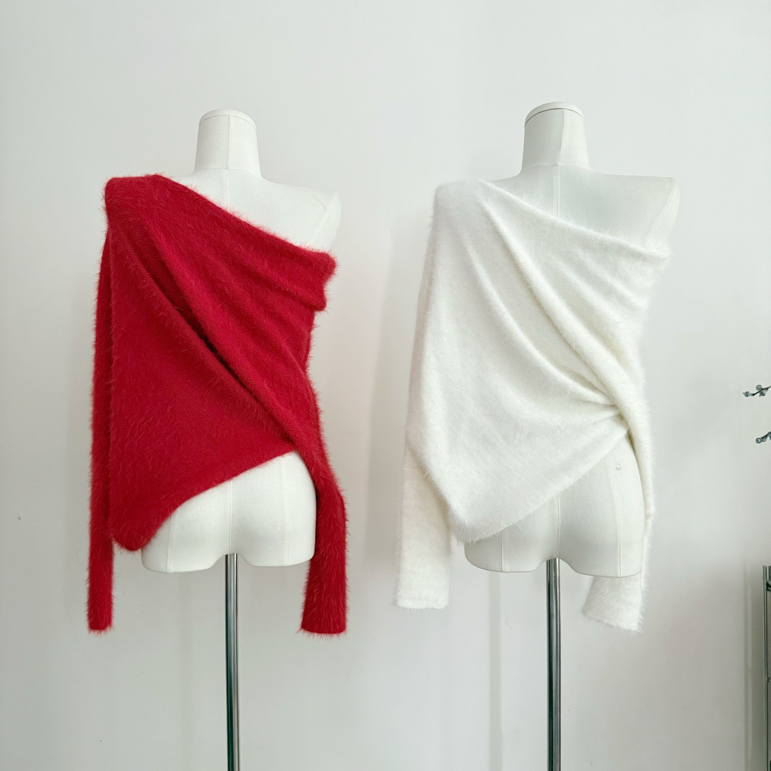 Christmas Cat Off-Shoulder Sweater for Women | Korean Style Faux Mink Asymmetric Knit Top