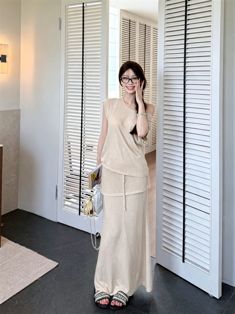 Summer Tencel Linen Off-Shoulder Knit Top and Wide-Leg Skirt Set