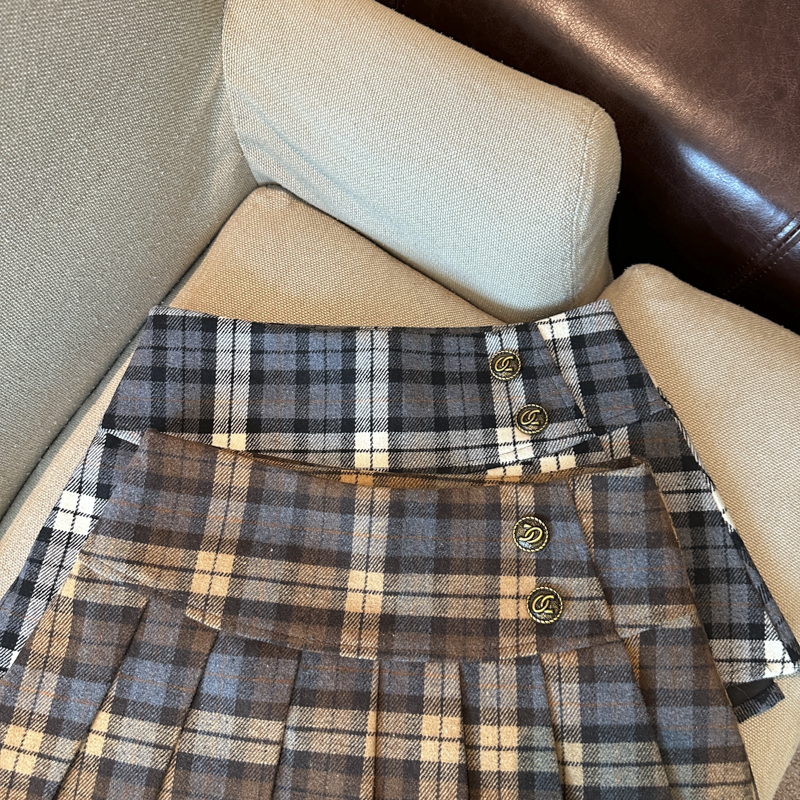 Plaid Pleated A-Line Mini Skirt with Buttons for Women – Style a70189