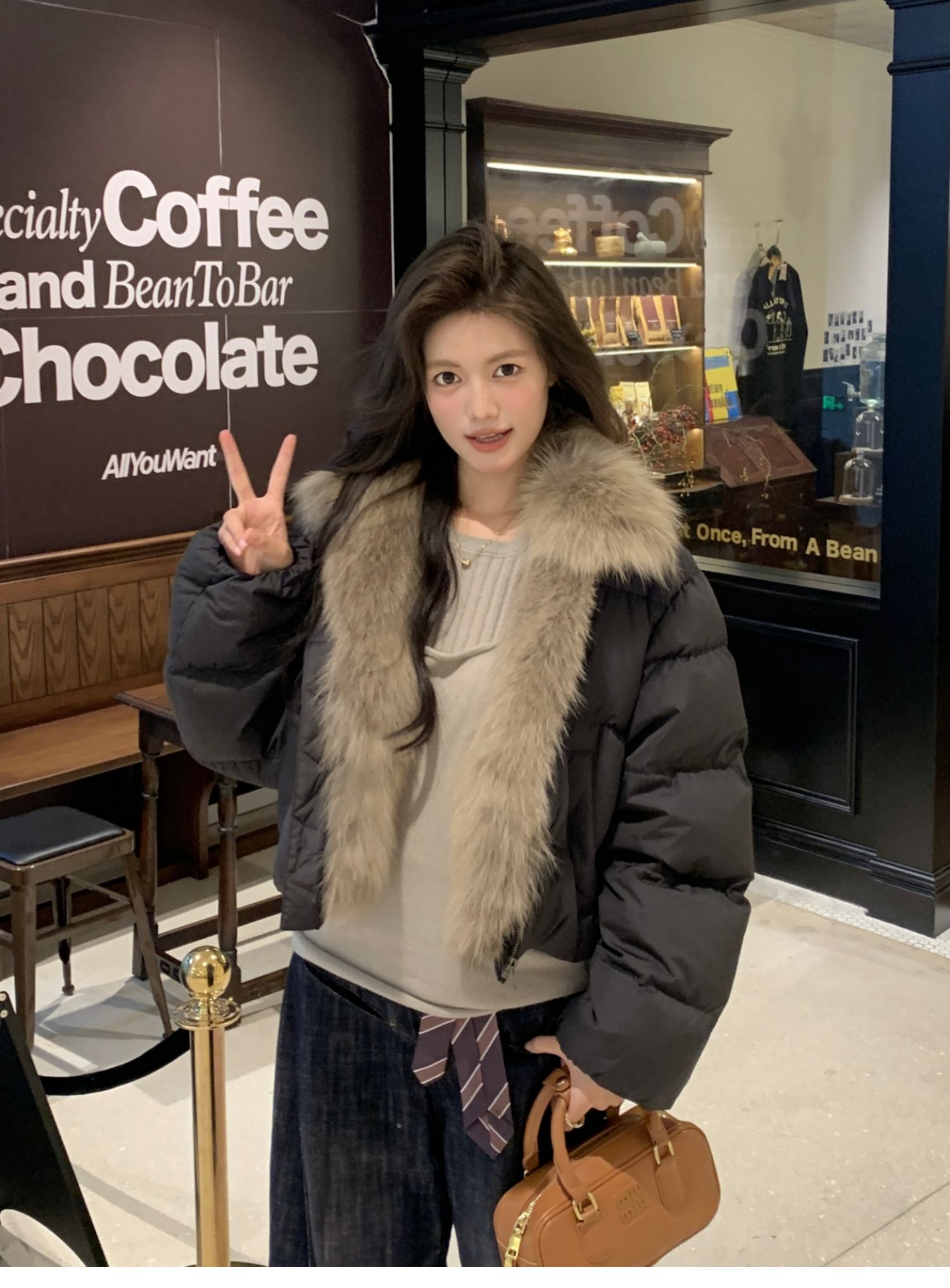 Women’s Cropped Padded Cotton Jacket with Faux Fox Fur Collar Korean Style